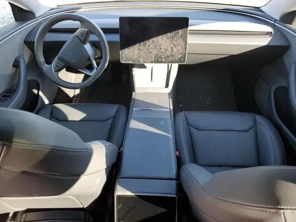 5YJ3E1EA8RF729688 2024 TESLA MODEL 3 - Image 8