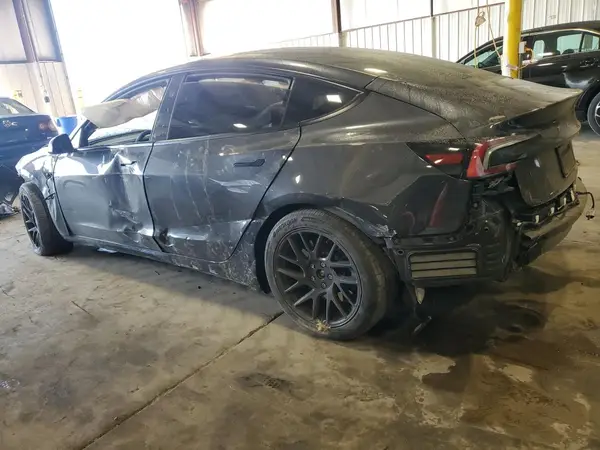 5YJ3E1EA8RF731263 2024 TESLA MODEL 3 - Image 2