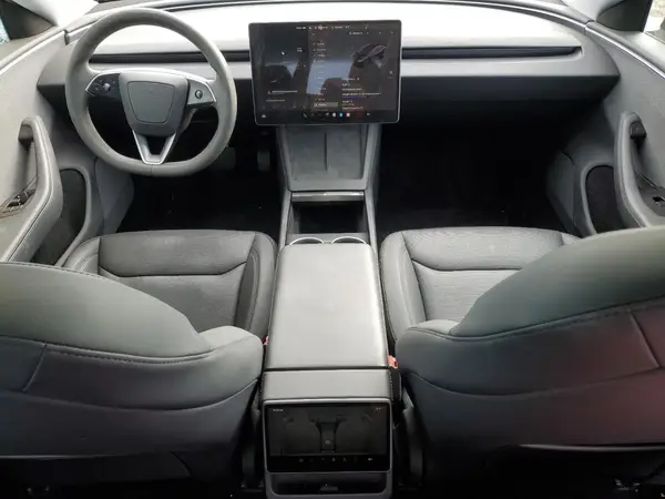 5YJ3E1EA8RF731473 2024 TESLA MODEL 3 - Image 8