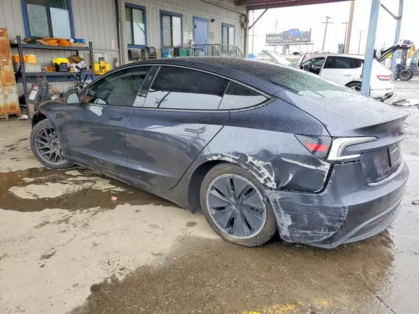 5YJ3E1EA8RF744577 2024 TESLA MODEL 3 - Image 2