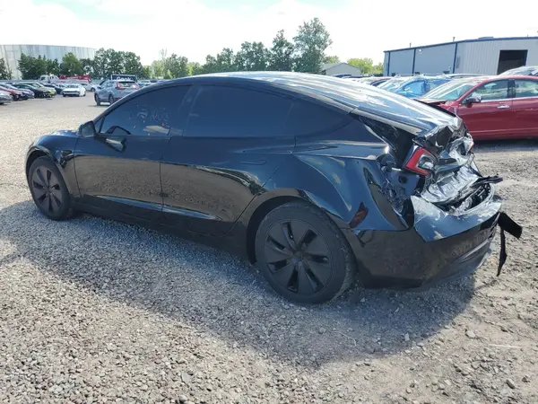 5YJ3E1EA8RF746183 2024 TESLA MODEL 3 - Image 2
