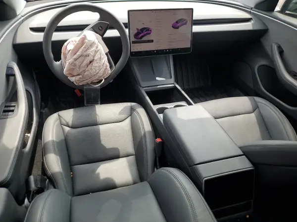 5YJ3E1EA8RF746541 2024 TESLA MODEL 3 - Image 8