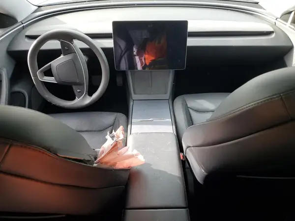 5YJ3E1EA8RF755160 2024 TESLA MODEL 3 - Image 8