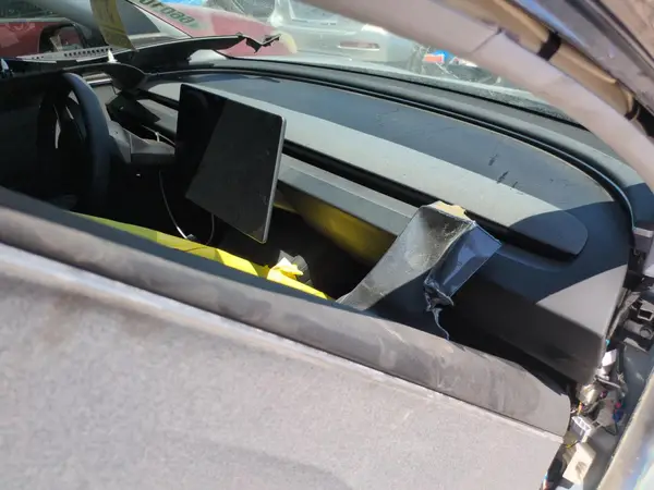 5YJ3E1EA8RF765753 2024 TESLA MODEL 3 - Image 8