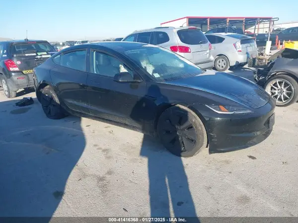 5YJ3E1EA8RF766983 2024 TESLA MODEL 3 - Image 1
