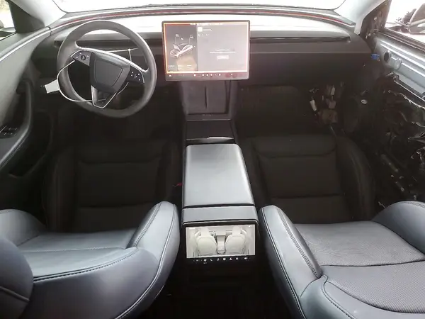 5YJ3E1EA8RF771052 2024 TESLA MODEL 3 - Image 8