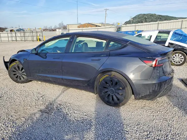 5YJ3E1EA8RF772721 2024 TESLA MODEL 3 - Image 2