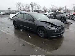 5YJ3E1EA8RF773884 2024 TESLA MODEL 3