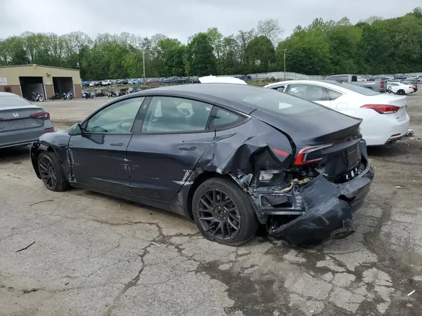 5YJ3E1EA8RF773982 2024 TESLA MODEL 3 - Image 2