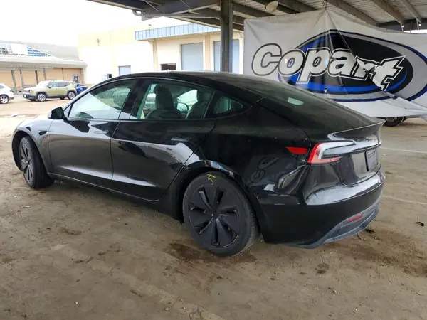 5YJ3E1EA8RF786084 2024 TESLA MODEL 3 - Image 2