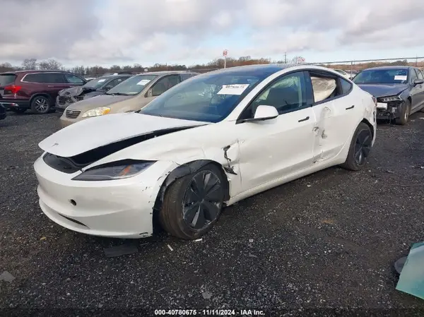 5YJ3E1EA8RF786196 2024 TESLA MODEL 3 - Image 2