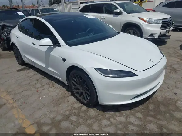 5YJ3E1EA8RF787915 2024 TESLA MODEL 3 - Image 1