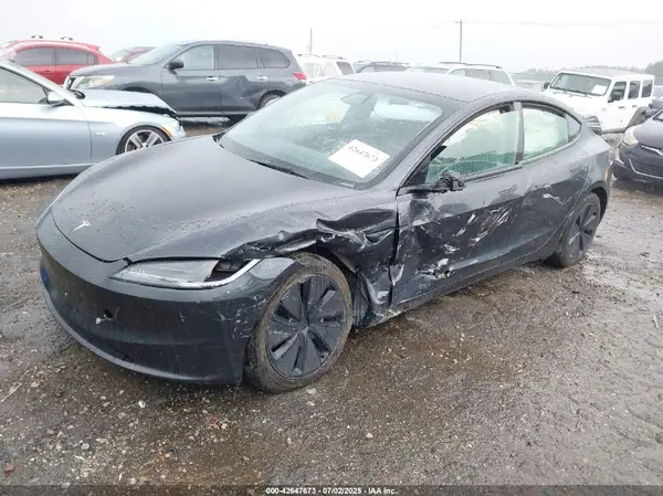 5YJ3E1EA8RF789566 2024 TESLA MODEL 3 - Image 2
