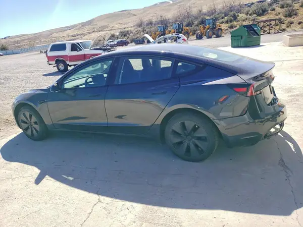 5YJ3E1EA8RF822842 2024 TESLA MODEL 3 - Image 2