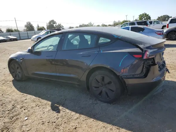 5YJ3E1EA8RF824803 2024 TESLA MODEL 3 - Image 2