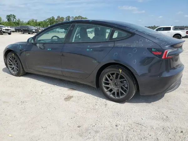5YJ3E1EA8RF825594 2024 TESLA MODEL 3 - Image 2