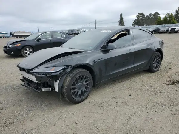 5YJ3E1EA8RF828432 2024 TESLA MODEL 3 - Image 1