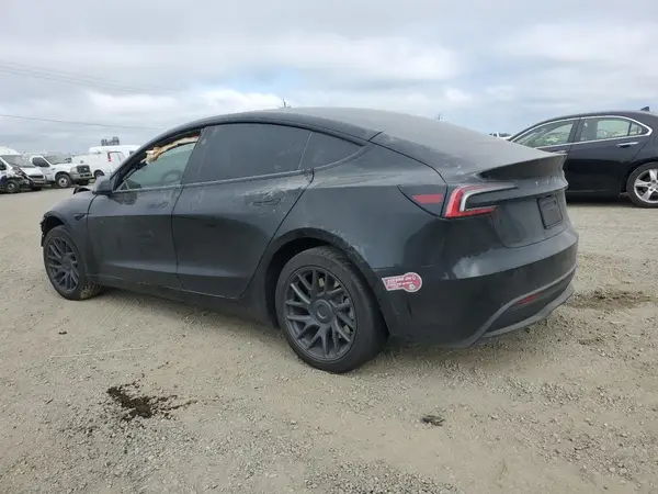5YJ3E1EA8RF828432 2024 TESLA MODEL 3 - Image 2