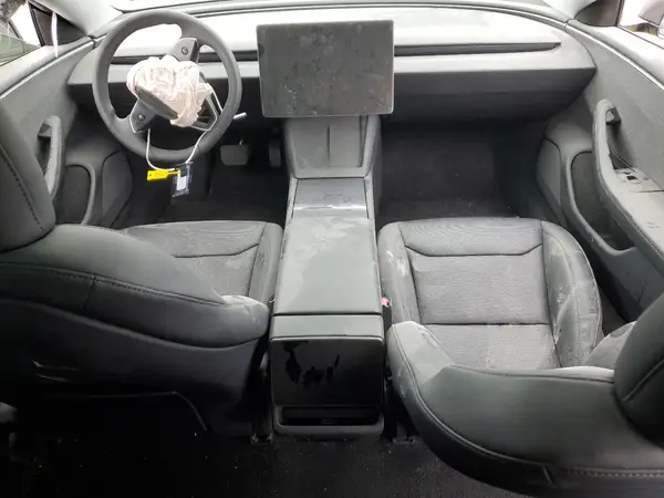 5YJ3E1EA8RF828432 2024 TESLA MODEL 3 - Image 8