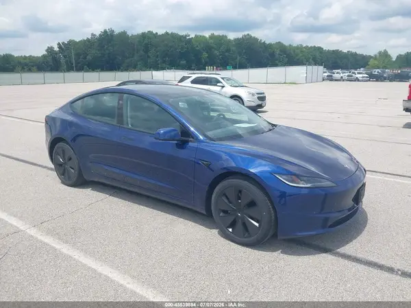 5YJ3E1EA8RF829807 2024 TESLA MODEL 3 - Image 1