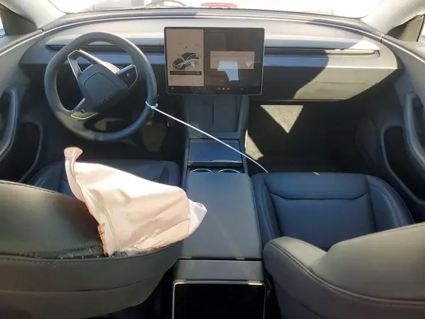 5YJ3E1EA8RF834232 2024 TESLA MODEL 3 - Image 8
