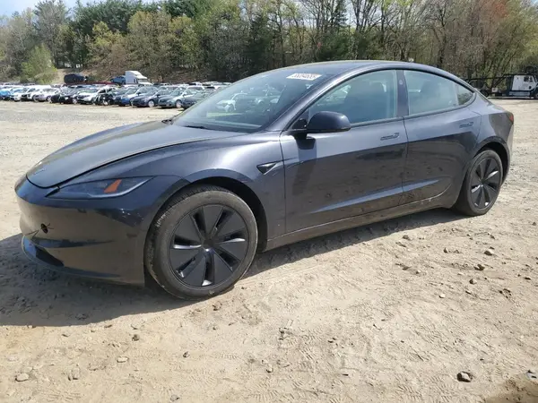 5YJ3E1EA8RF835932 2024 TESLA MODEL 3 - Image 1