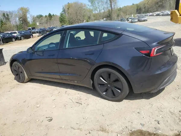 5YJ3E1EA8RF835932 2024 TESLA MODEL 3 - Image 2