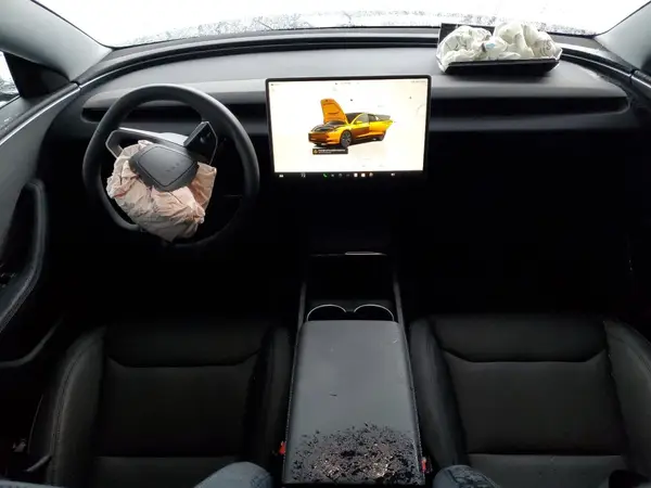 5YJ3E1EA8RF842203 2024 TESLA MODEL 3 - Image 8