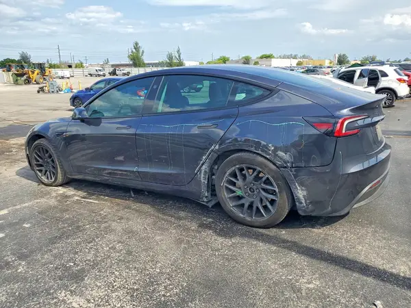 5YJ3E1EA8RF855694 2024 TESLA MODEL 3 - Image 2