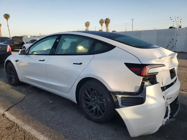 5YJ3E1EA8RF862516 2024 TESLA MODEL 3 - Image 2