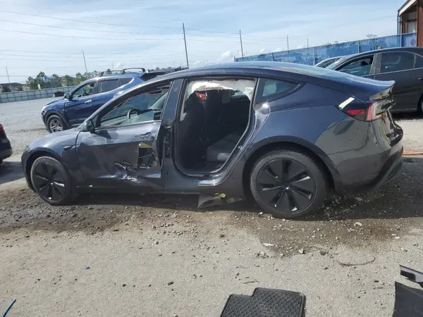 5YJ3E1EA8RF868400 2024 TESLA MODEL 3 - Image 2