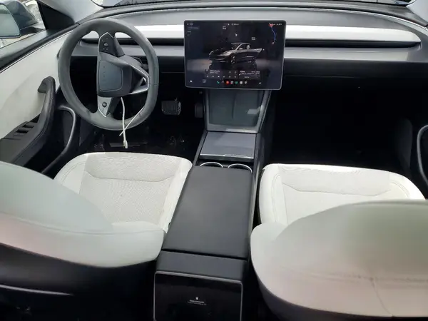 5YJ3E1EA8RF871717 2024 TESLA MODEL 3 - Image 8