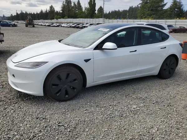 5YJ3E1EA8RF873029 2024 TESLA MODEL 3 - Image 1