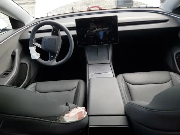 5YJ3E1EA8RF873029 2024 TESLA MODEL 3 - Image 8