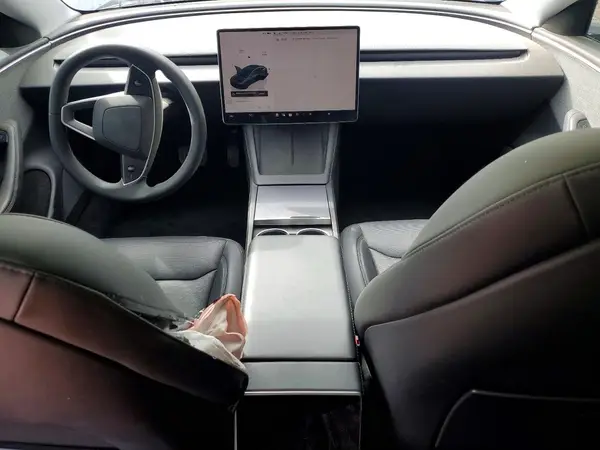 5YJ3E1EA8SF007711 2025 TESLA MODEL 3 - Image 8