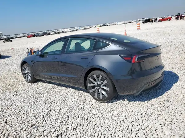 5YJ3E1EA8SF008888 2025 TESLA MODEL 3 - Image 2