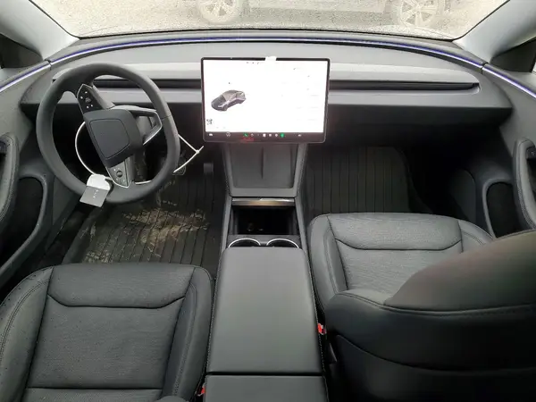 5YJ3E1EA8SF012021 2025 TESLA MODEL 3 - Image 8