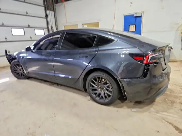 5YJ3E1EA8SF012682 2025 TESLA MODEL 3 - Image 2