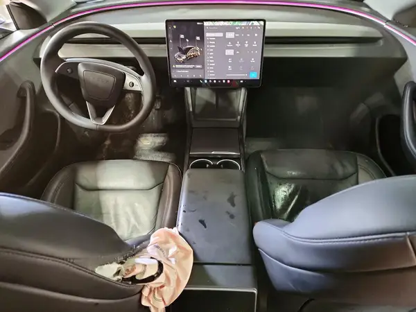5YJ3E1EA8SF012682 2025 TESLA MODEL 3 - Image 8