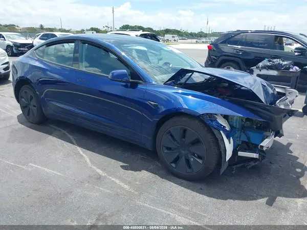 5YJ3E1EA8SF014092 2025 TESLA MODEL 3 - Image 1