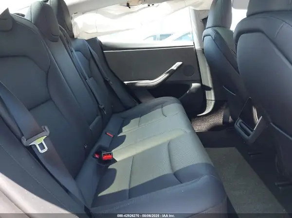 5YJ3E1EA8SF015503 2025 TESLA MODEL 3 - Image 8