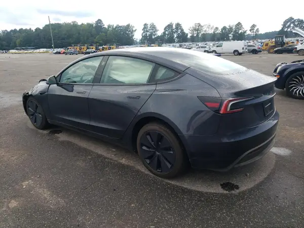 5YJ3E1EA8SF017655 2025 TESLA MODEL 3 - Image 2