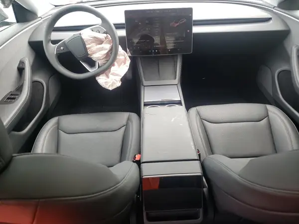 5YJ3E1EA8SF017655 2025 TESLA MODEL 3 - Image 8