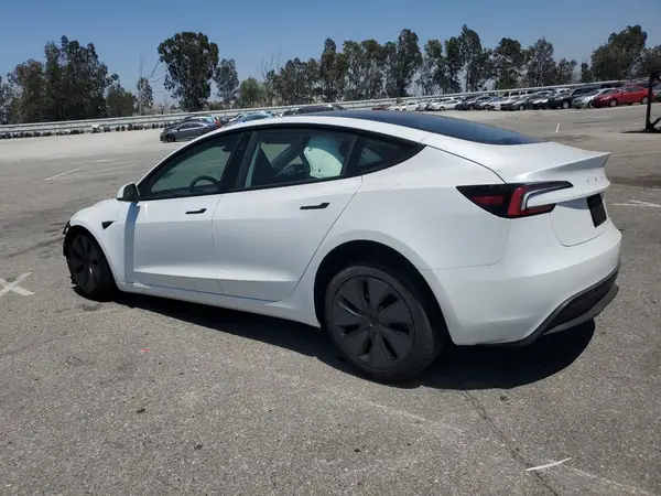 5YJ3E1EA8SF020202 2025 TESLA MODEL 3 - Image 2
