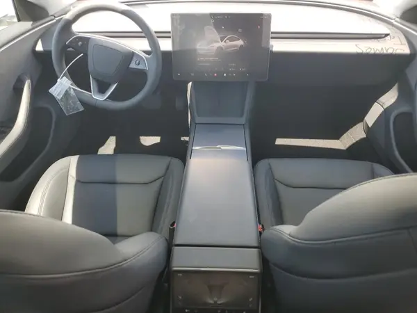 5YJ3E1EA8SF020202 2025 TESLA MODEL 3 - Image 8