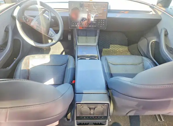 5YJ3E1EA8SF020975 2025 TESLA MODEL 3 - Image 8