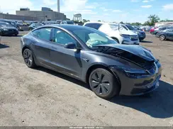 5YJ3E1EA8SF021138 2025 TESLA MODEL 3