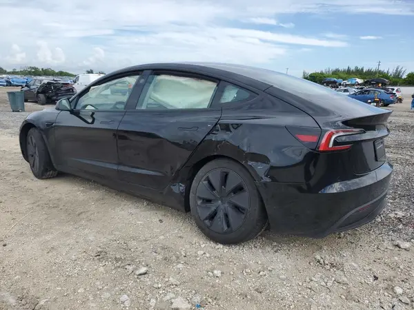5YJ3E1EA8SF021656 2025 TESLA MODEL 3 - Image 2
