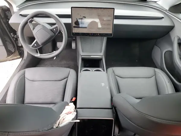 5YJ3E1EA8SF021656 2025 TESLA MODEL 3 - Image 8