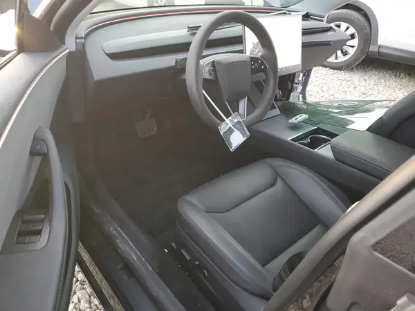 5YJ3E1EA8SF022029 2025 TESLA MODEL 3 - Image 8